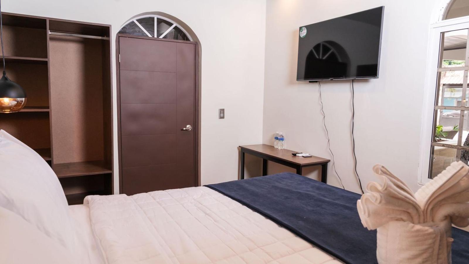 Hotel Boutique Nueva Valladolid コマヤグア エクステリア 写真